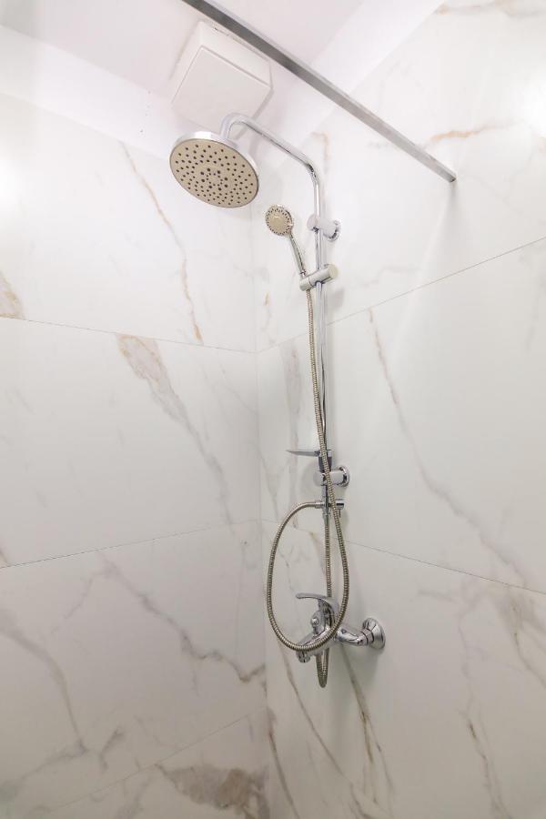 Nazari Apartment 2 Тирана Екстер'єр фото